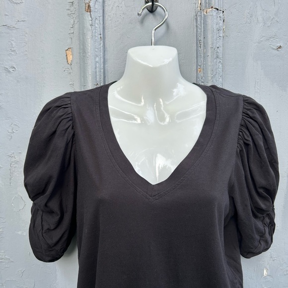 7 For All Mankind Twist Sleeve Tee, Size M - Picture 7 of 11